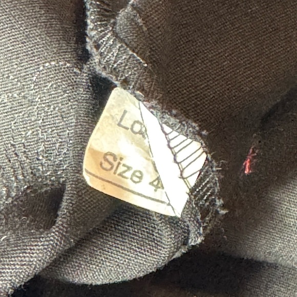 🌻 Alanni by Donny Brook Embroidered Pink Hearts on Black Pants Women’s size 4 🩷💕 - Picture 7 of 7